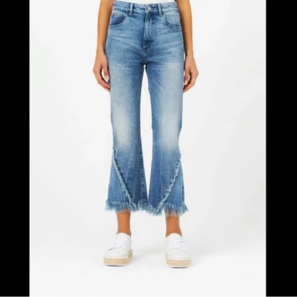 DL1961 Cropped Flare Jeans with ankle detail